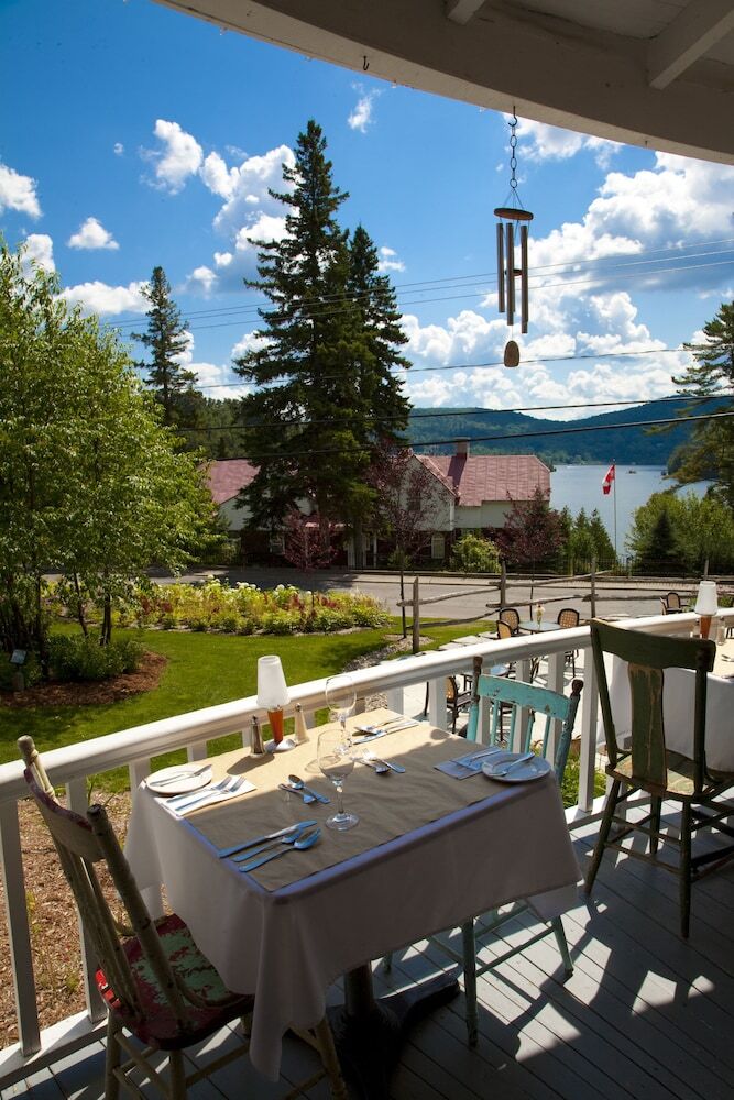 Hotel Auberge De La Tour Du Lac