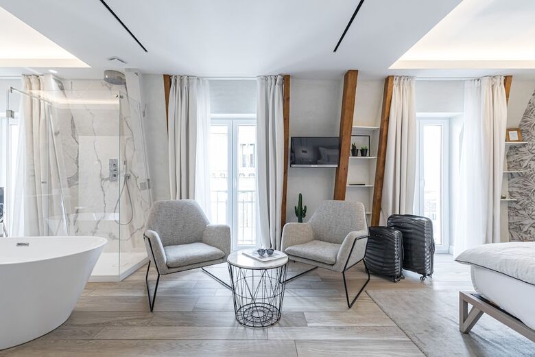 Le Dortoir Boutique Suites