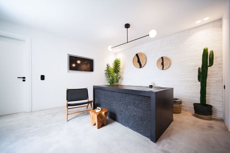 Hotel Agrari Bo Suites