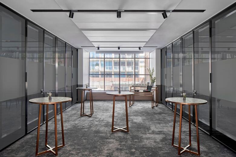 Hotel Courtyard By Marriott Melbourne Flagstaff Gardens