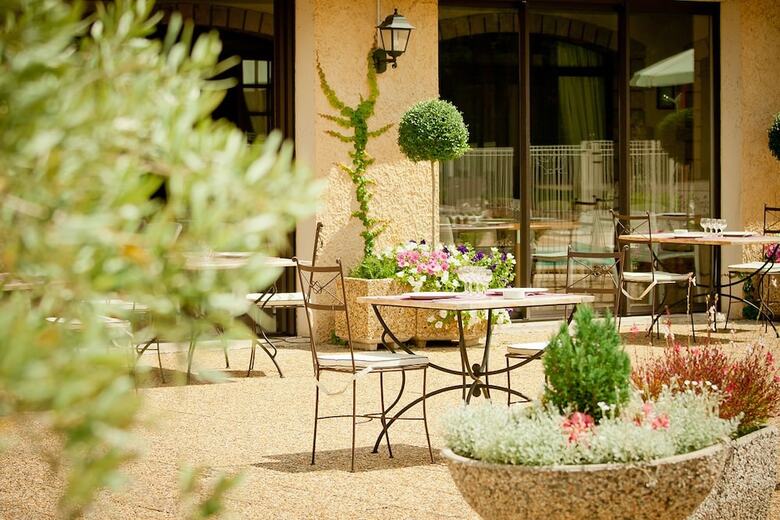Hotel H�tel C�t� Ventoux