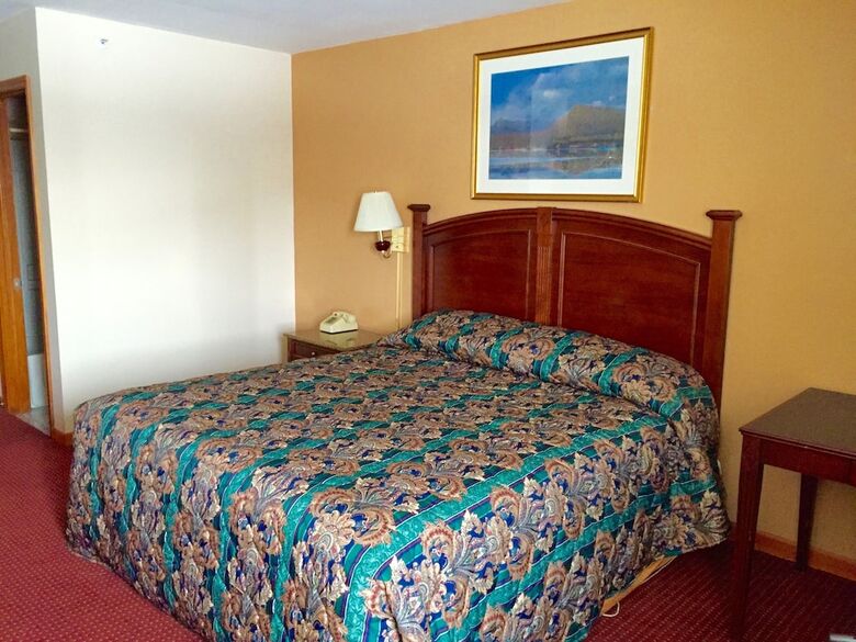 Hotel Executive Inn And Suites