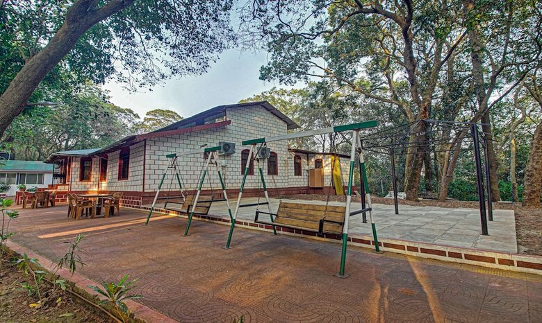 Hotel Treebo Shalimar In The Forest
