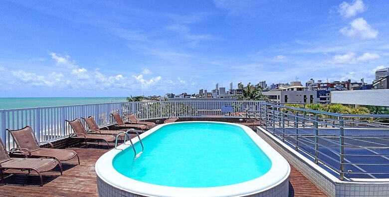 Happy Hotel Mana�ra