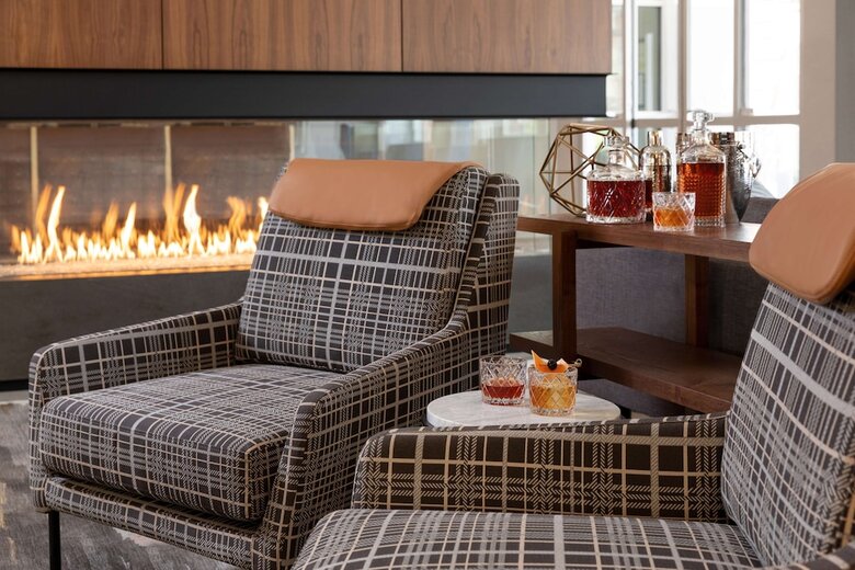 Hotel The Slate Denver, Tapestry Collection By Hilton