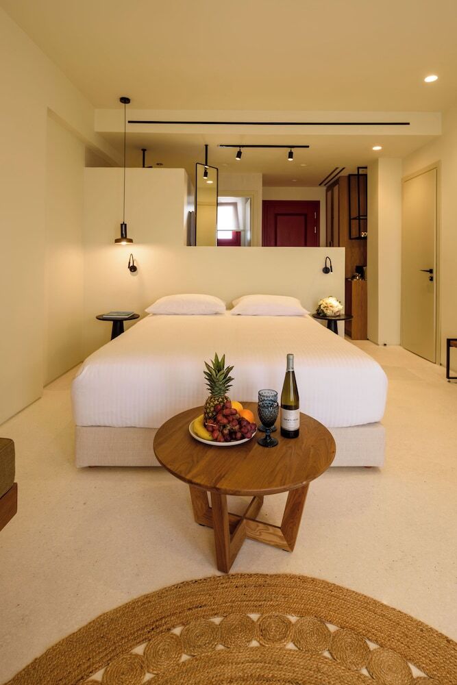 Potnia Theron Suites