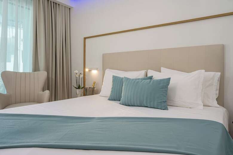 Mirage Bleu Hotel