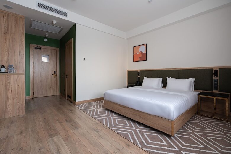The Elements Hotel