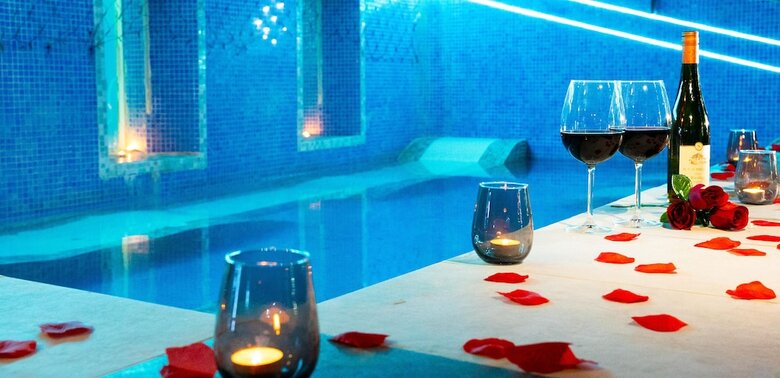 Aparthotel Apartamentos Oasis De La Cala