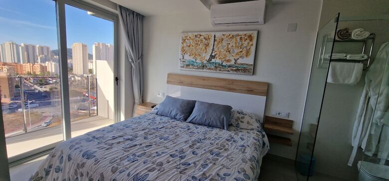 Aparthotel Apartamentos Oasis De La Cala