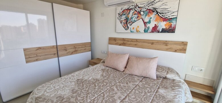 Aparthotel Apartamentos Oasis De La Cala
