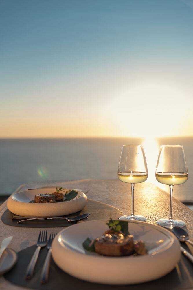 Hotel Santo Mine Oia Suites