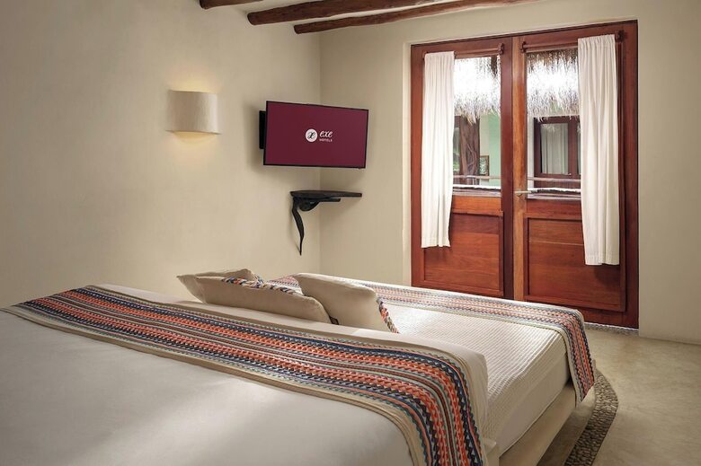 Hotel Exe El Pueblito