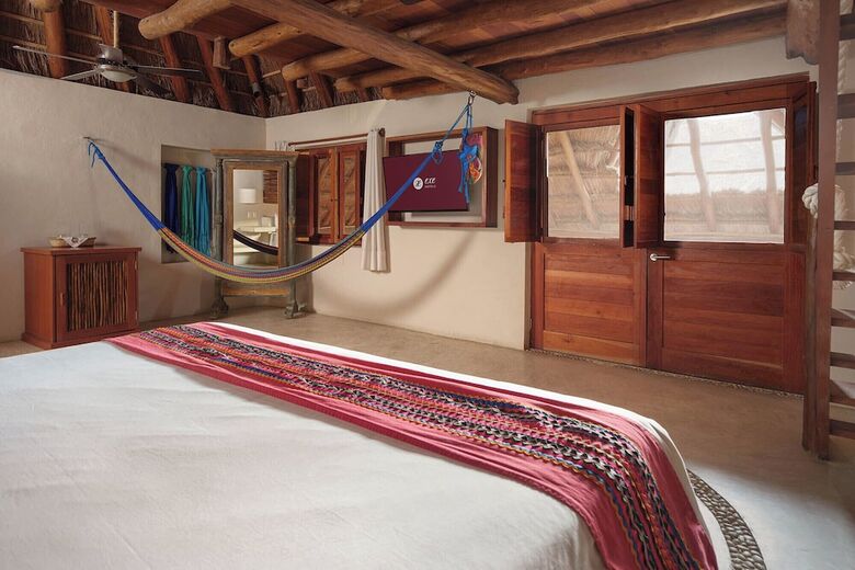 Hotel Exe El Pueblito