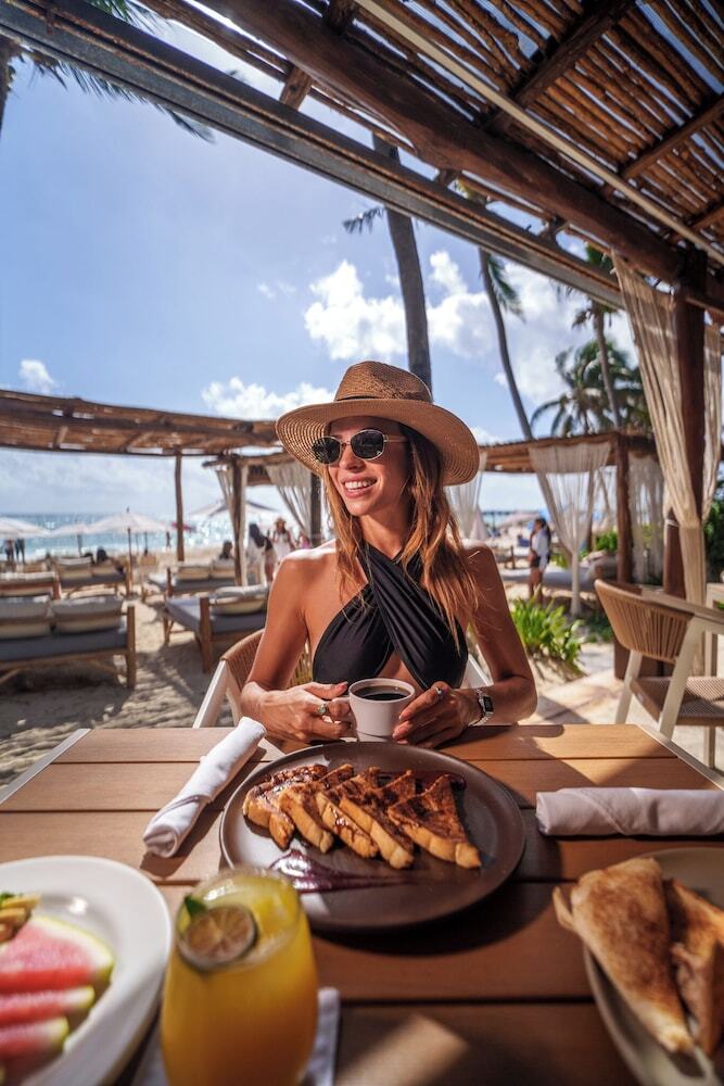 Areia Playa Del Carmen-beach Front Hotel