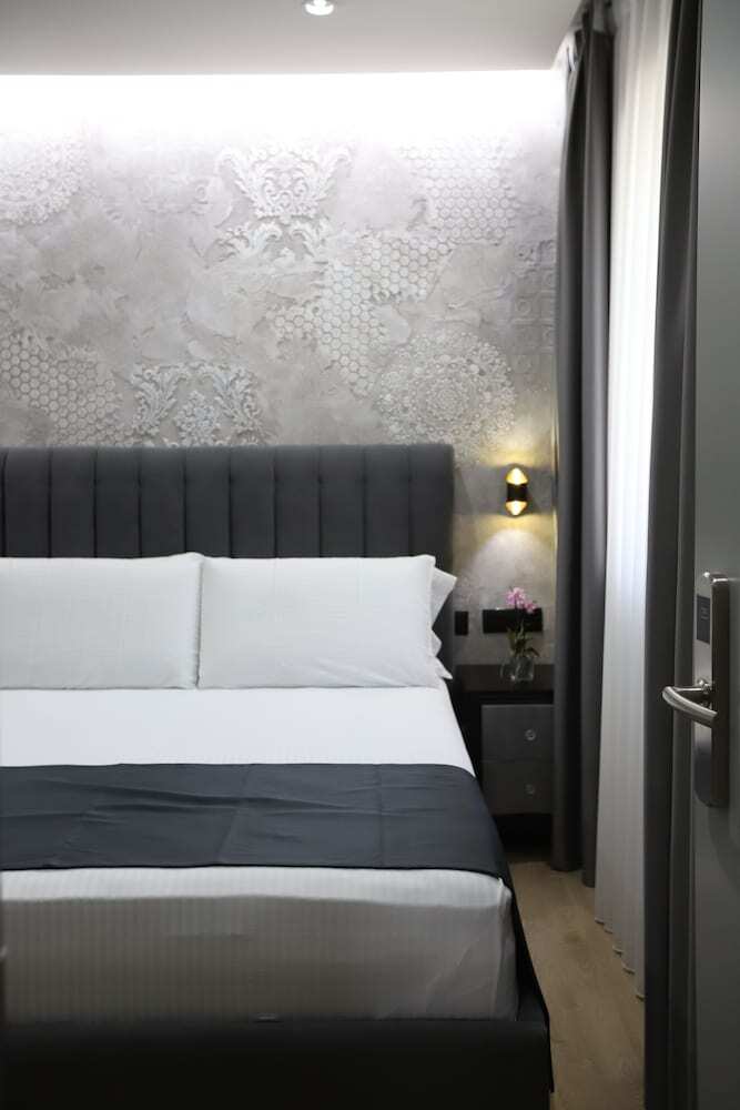 Imperator Hotel