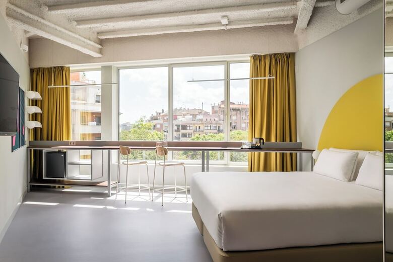 Hotel Bypillow Flamant