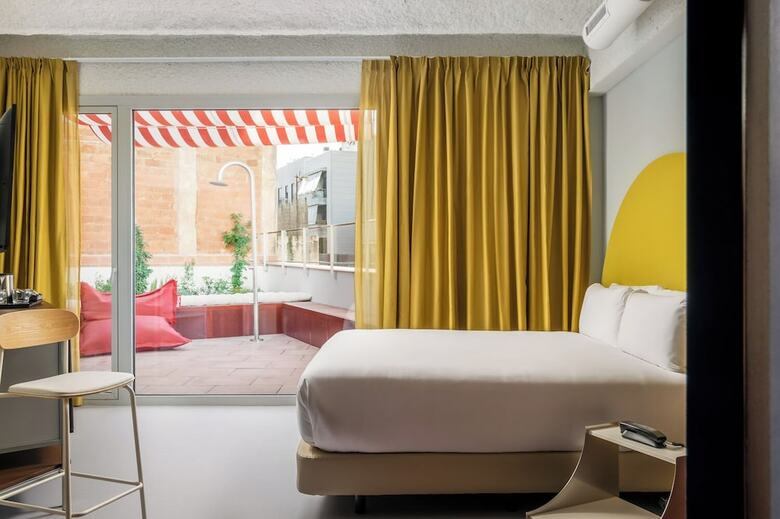 Hotel Bypillow Flamant
