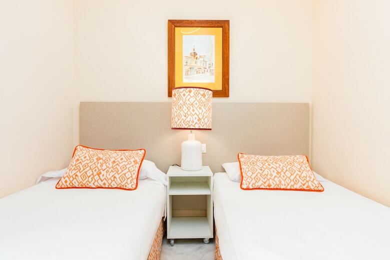 Hotel Smartr Sevilla Las Due�as