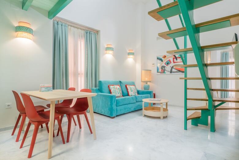Hotel Smartr Sevilla Las Due�as