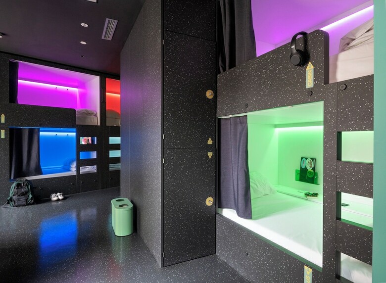 Hostal Amistat City Hostel Barcelona