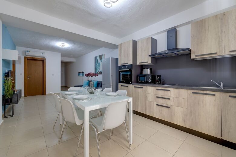 Aparthotel Sliema Tigne Suites