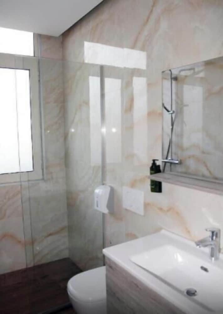 Amh Hotel