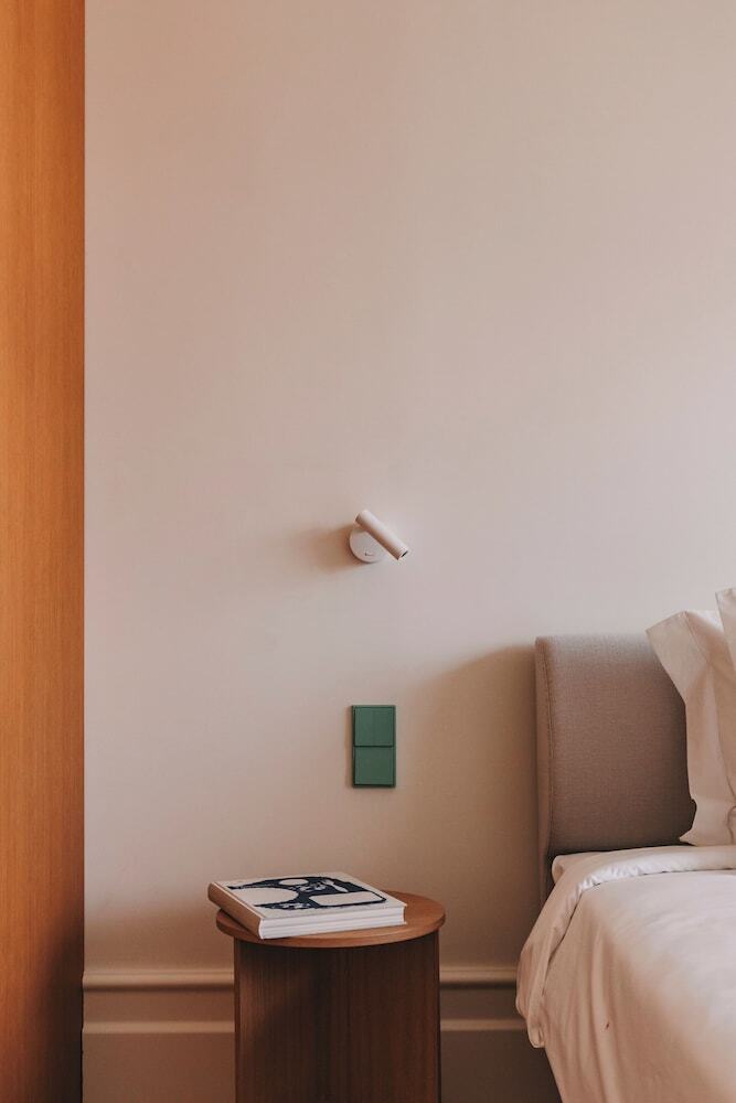 Hotel Lenscape Coterie