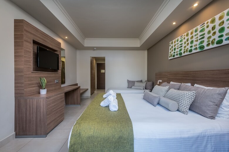 Hotel Akti Coast Club