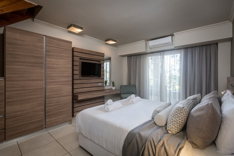Hotel Akti Coast Club