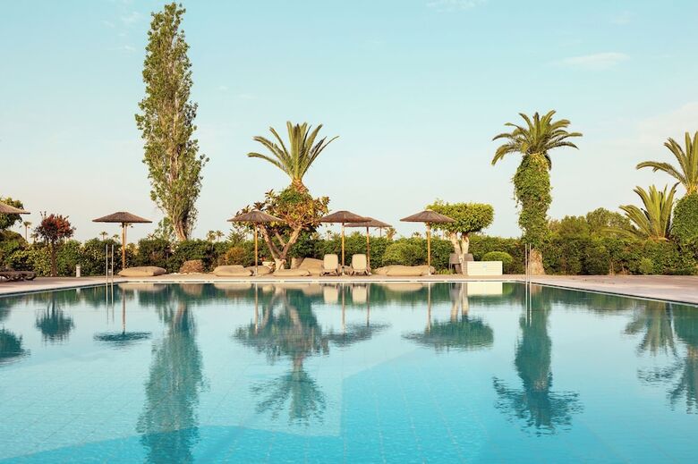 Hotel Akti Coast Club