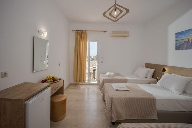 Hotel Amara Seaside By Estia