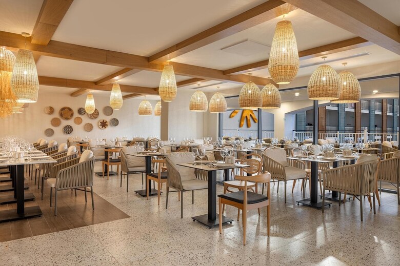 Arcanus Hotels Trendline Side