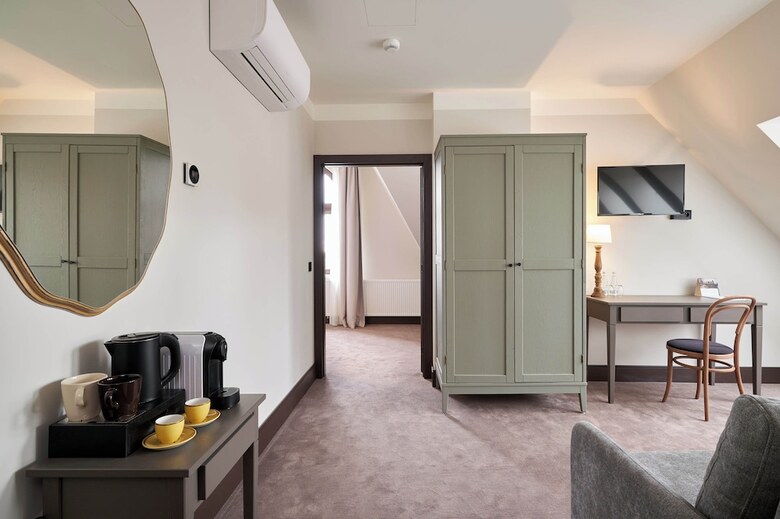 Hotel Arche Klasztor Wroc?aw