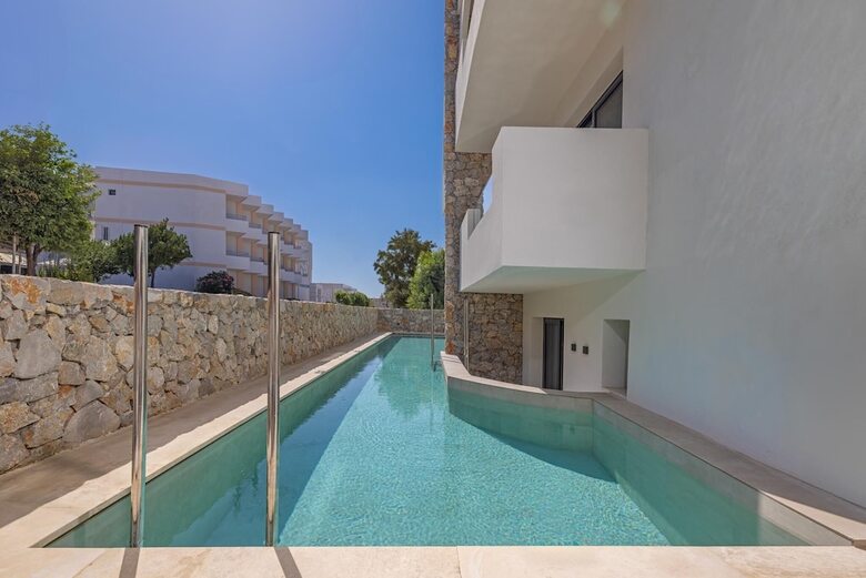 Cabana White Boutique Hotel
