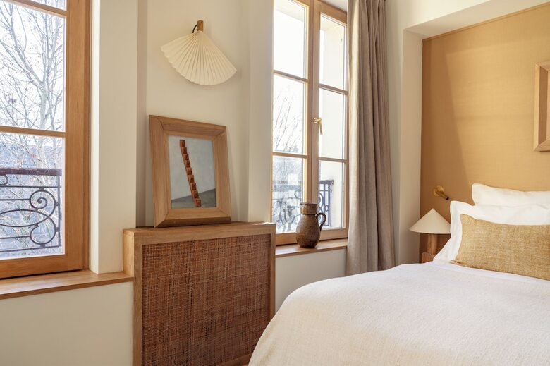 Hotel H�tel Elys�e Montmartre