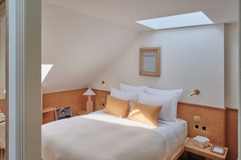 Hotel H�tel Elys�e Montmartre