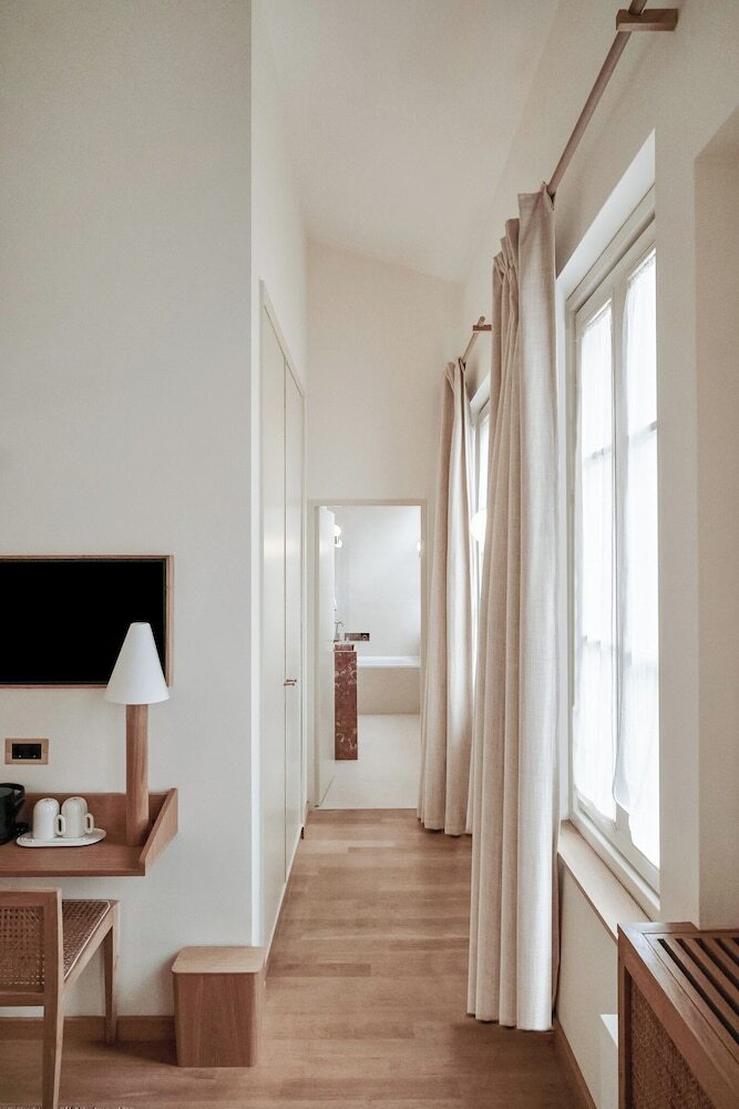 Hotel H�tel Elys�e Montmartre