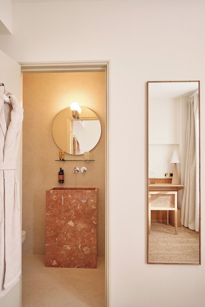 Hotel H�tel Elys�e Montmartre