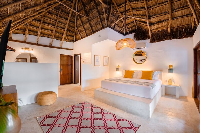 Azulea Bacalar Hotel & Spa - Lagoon Front