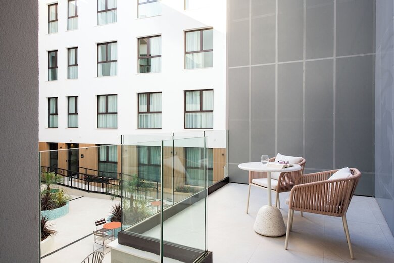 Hotel L�bere Seville Plaza Nueva