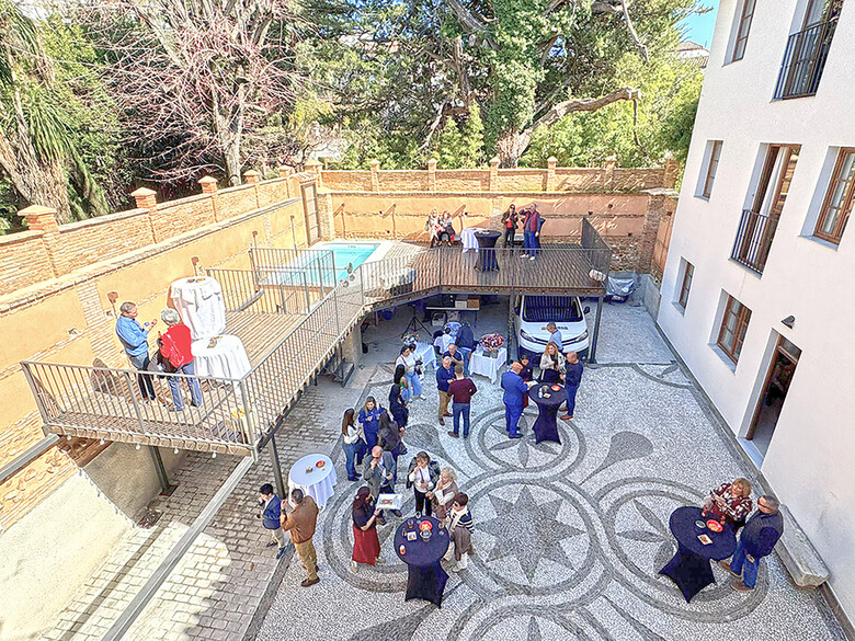 Apartamentos Palacete Nazar� Granada 3000