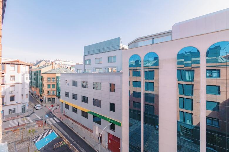Hotel Home Art Apartments Bernab�u
