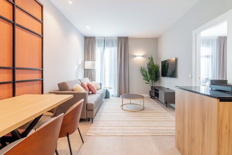 Hotel Home Art Apartments Bernab�u