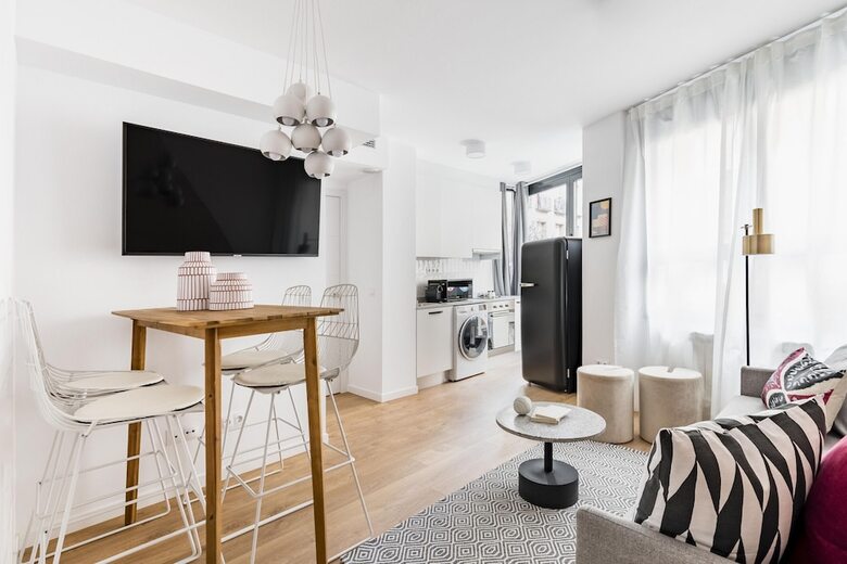 Aparthotel Color Apartments By Olala Homes