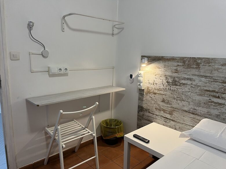 Hostal Casa de Huespedes Almansa