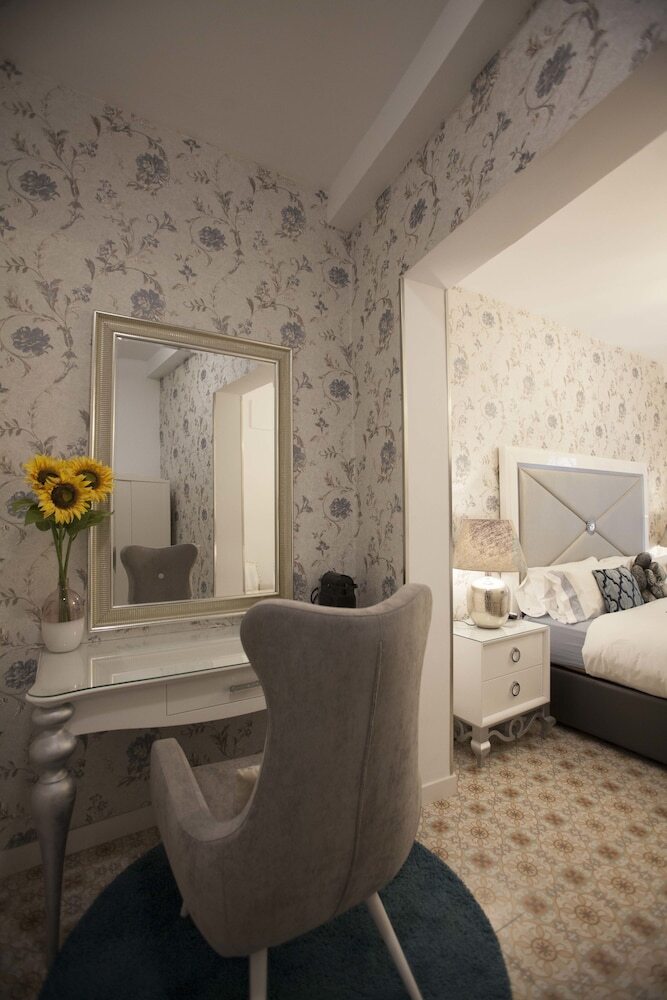 Hostal Boutique Palace - Adults Only