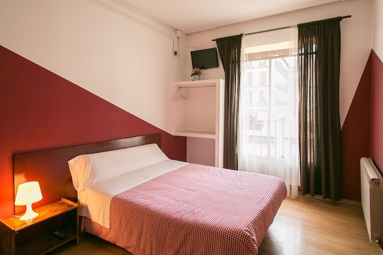Hostal La Casa De La Plaza