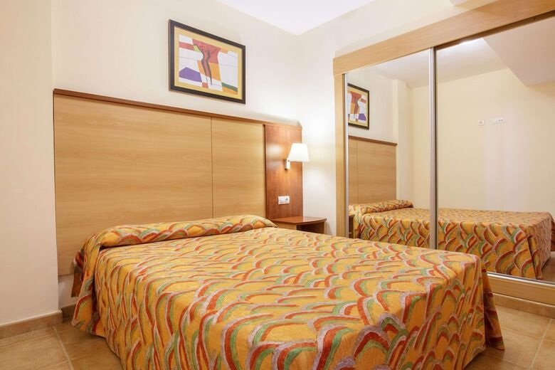 Aparthotel Apartamentos Best Alcazar