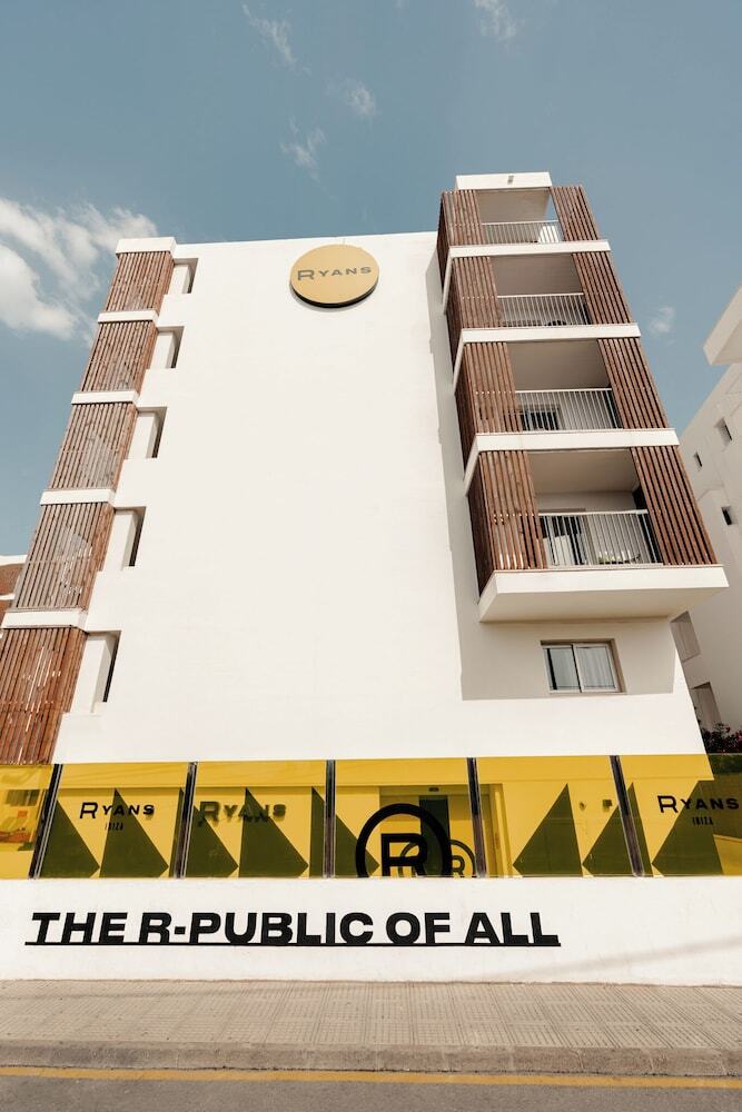 Aparthotel Ryans Ibiza Apartments - Adults Only